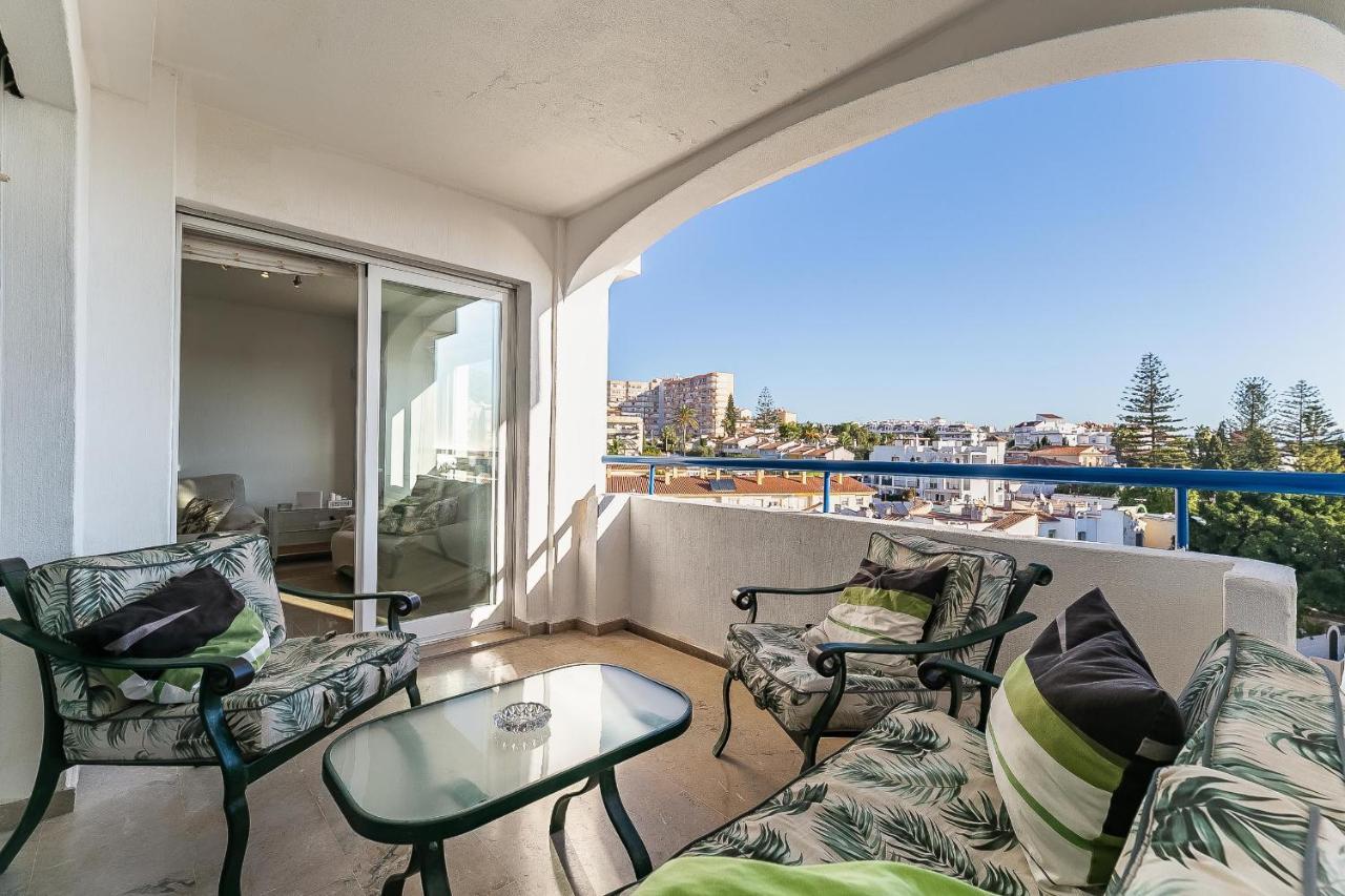 Luminoso Apartamento Con Terraza, Jardin Y Piscina. Apartment Benalmadena Luaran gambar