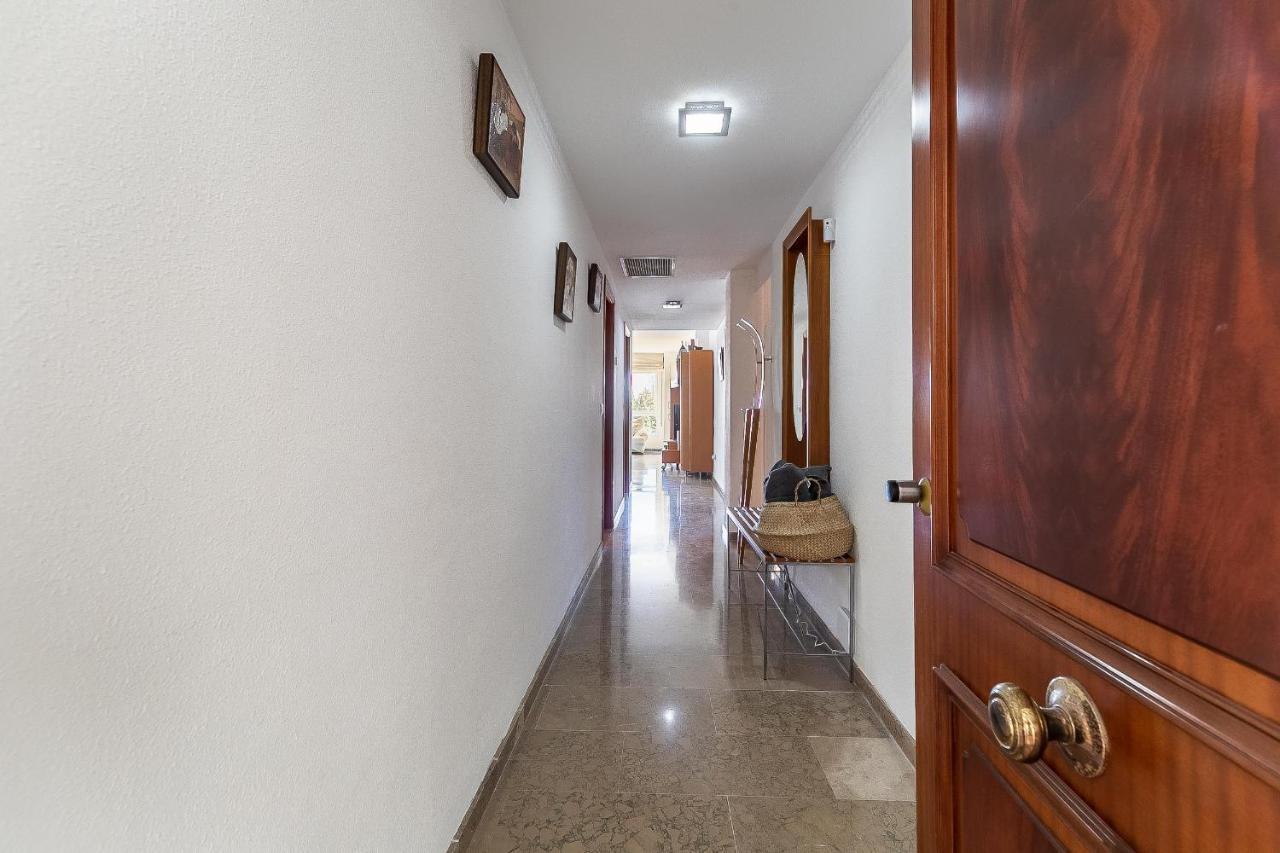 Luminoso Apartamento Con Terraza, Jardin Y Piscina. Apartment Benalmadena Luaran gambar